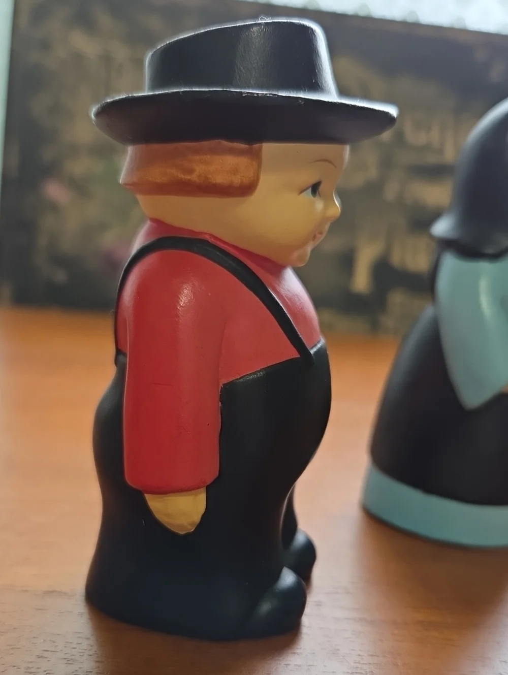 Vintage Amish Man And Woman Amish Couple -salt & pepper, Madwe In Japan